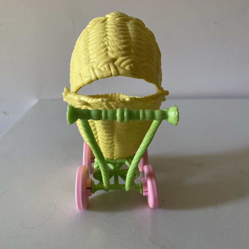 Strawberry Shortcake Doll Berry Baby Buggy Vintage 5 1/2" h x 6 1/2" l - Picture 6 of 10